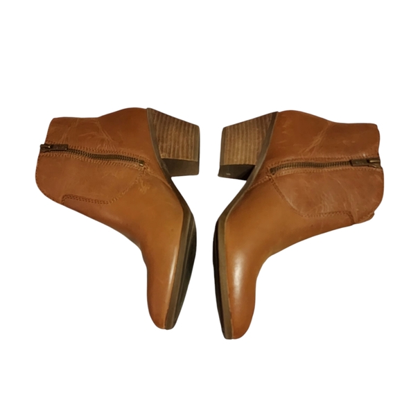 Frye Leather Almond Toe Jennifer Ankle Booties | Size 6.5 - Picture 5 of 11